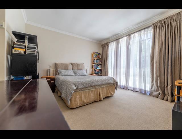 3 BEDROOM TOWNHOUSE FOR SALE IN BRYANSTON